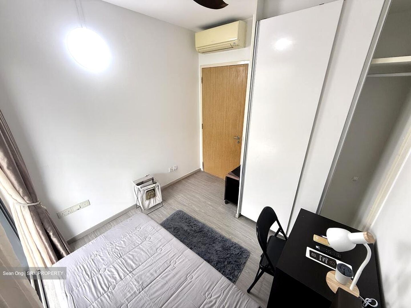 The Lakefront Residences (D22), Condominium #500392371